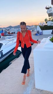 Rose Bertram feet photo thumbnail