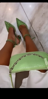 Rose Bertram feet photo thumbnail