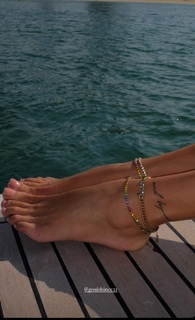 Rose Bertram feet photo thumbnail