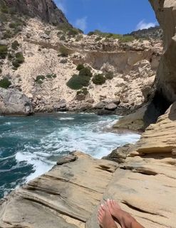 Rose Bertram feet photo thumbnail