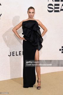 Rose Bertram feet photo 4