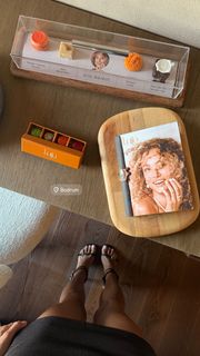 Rose Bertram feet photo 1