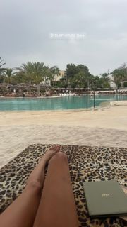Rose Bertram feet photo 4