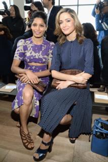 Rose Byrne feet photo thumbnail