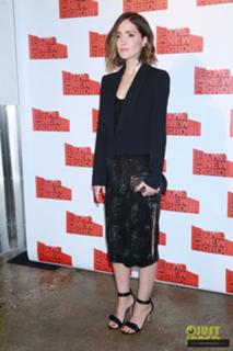 Rose Byrne feet photo thumbnail