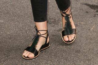 Rose Byrne feet photo thumbnail
