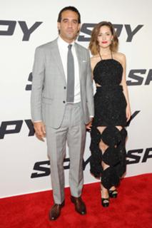 Rose Byrne feet photo thumbnail