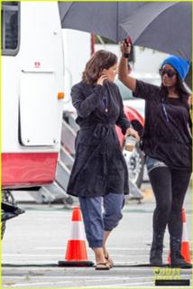 Rose Byrne feet photo thumbnail