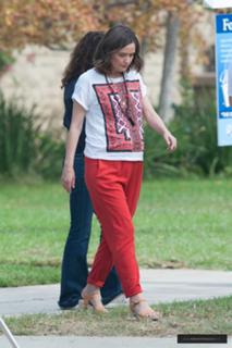 Rose Byrne feet photo thumbnail