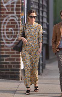 Rose Byrne feet photo thumbnail