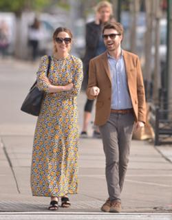 Rose Byrne feet photo thumbnail
