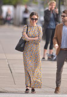 Rose Byrne feet photo thumbnail