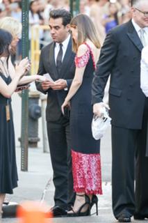 Rose Byrne feet photo thumbnail