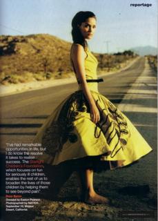Rose Byrne feet photo thumbnail