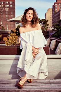 Rose Byrne feet photo thumbnail