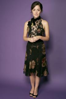 Rose Byrne feet photo thumbnail