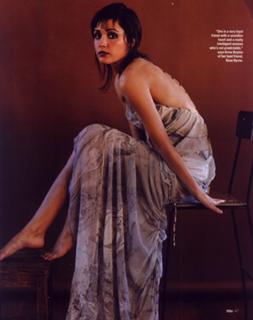 Rose Byrne feet photo thumbnail
