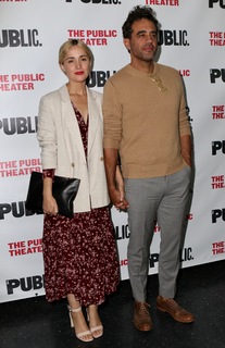 Rose Byrne feet photo thumbnail
