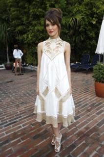 Rose Byrne feet photo thumbnail