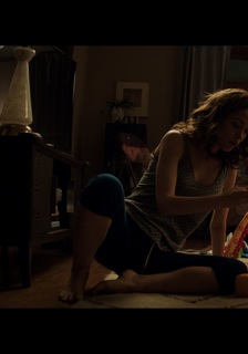 Rose Byrne feet photo thumbnail