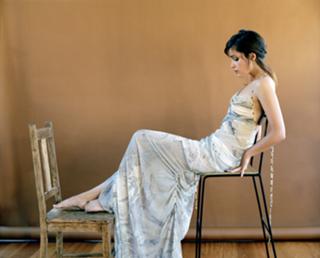Rose Byrne feet photo thumbnail
