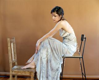 Rose Byrne feet photo thumbnail
