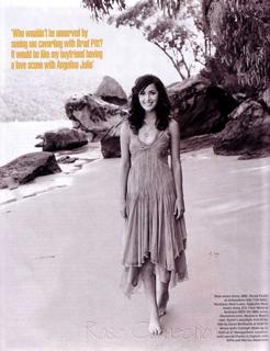 Rose Byrne feet photo thumbnail