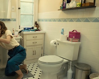 Rose Byrne feet photo thumbnail