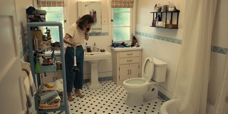 Rose Byrne feet photo thumbnail