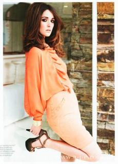 Rose Byrne feet photo thumbnail