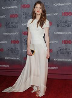 Rose Leslie feet photo thumbnail