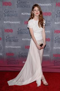 Rose Leslie feet photo thumbnail