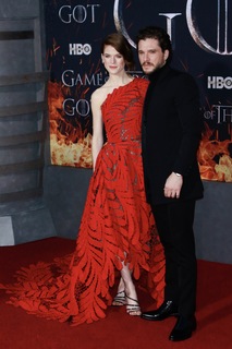 Rose Leslie feet photo thumbnail