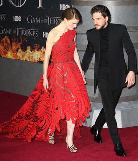 Rose Leslie feet photo thumbnail