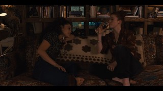 Rose Leslie feet photo thumbnail