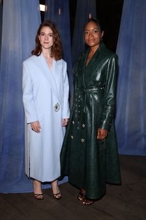 Rose Leslie feet photo thumbnail
