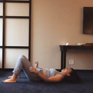 Rose Matafeo feet photo 18
