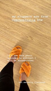 Rose Matafeo feet photo 11