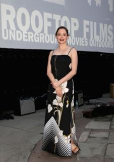 Rose McGowan feet photo thumbnail