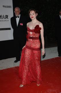 Rose McGowan feet photo thumbnail