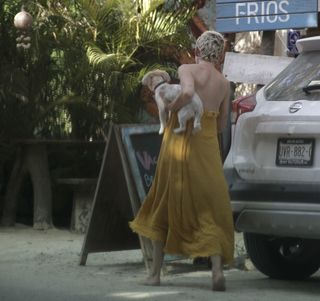 Rose McGowan feet photo thumbnail