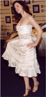 Rose McGowan feet photo thumbnail