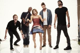 Rose McIver feet photo thumbnail