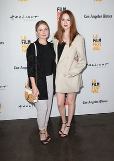 Rose McIver feet photo thumbnail