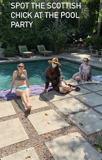 Rose McIver feet photo thumbnail