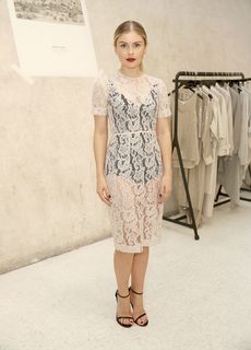 Rose McIver feet photo thumbnail