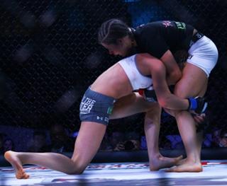 Rose Namajunas feet photo thumbnail