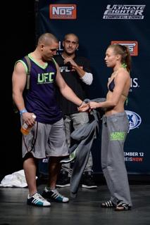 Rose Namajunas feet photo thumbnail