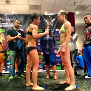 Rose Namajunas feet photo thumbnail