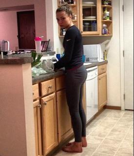 Rose Namajunas feet photo thumbnail